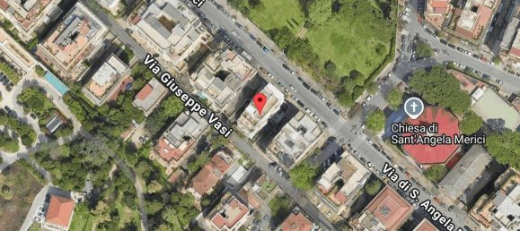 4 bedrooms Apartment in Rome, Italy No. 14100 2