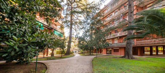 5 rooms Apartment in Rome, Italy No. 28321 30