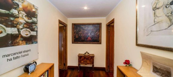 5 rooms Apartment in Rome, Italy No. 28321 7