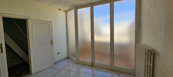 2 bedrooms Apartment in Mesagne, Italy No. 341407 6