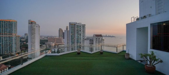 3 bedrooms Condo in Pattaya, Thailand No. 25060 5