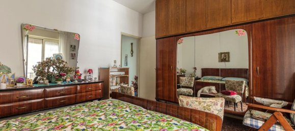 3-salle Appartement à Messina, Italy No. 81085 17