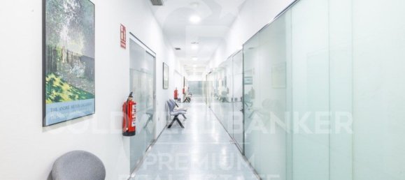 Офис 50м² в Сан-Кугат-дель-Вальес, Испания № 79461 27