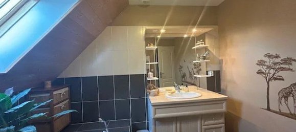 4 Schlafzimmer Haus in Avrille-les-Ponceaux, France, Nr. 84523 6