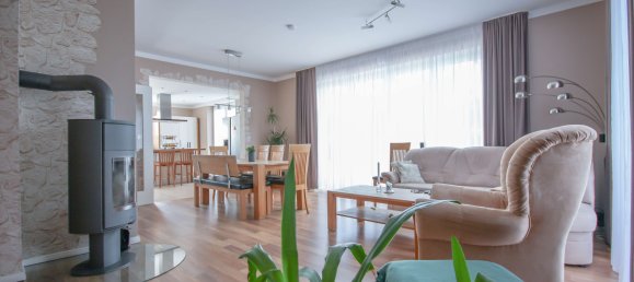 6 rooms House in Osterholz, Germany No. 130566 9