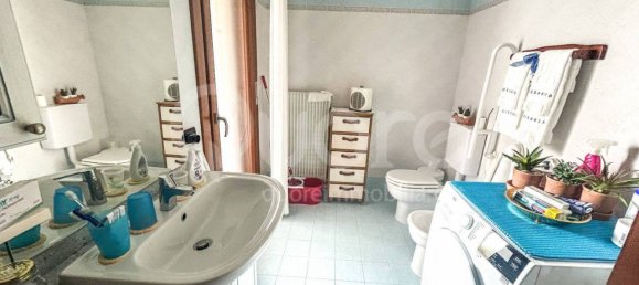 Apartamento de 2 dormitorios en Udine, Italy No. 357690 5