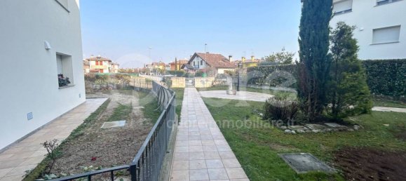 Apartamento de 2 dormitorios en Udine, Italy No. 357690 9