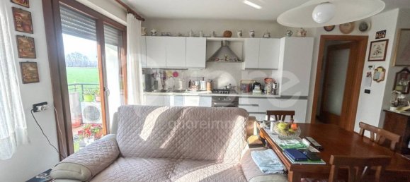 Apartamento de 2 dormitorios en Udine, Italy No. 357690 16