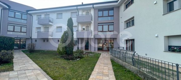 Apartamento de 2 dormitorios en Udine, Italy No. 357690 11
