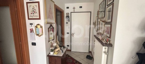 Apartamento de 2 dormitorios en Udine, Italy No. 357690 12