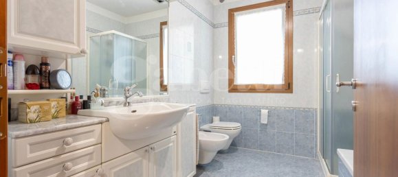 6 rooms Villa in Pordenone, Italy No. 56530 26