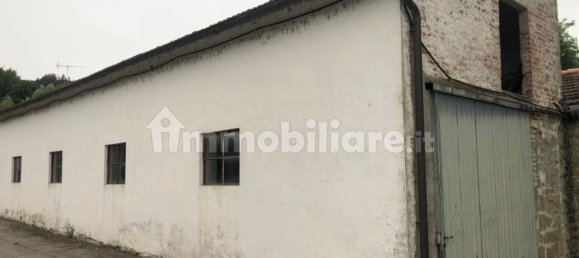 275m² Warehouse in Brisighella, Italy No. 317000 3