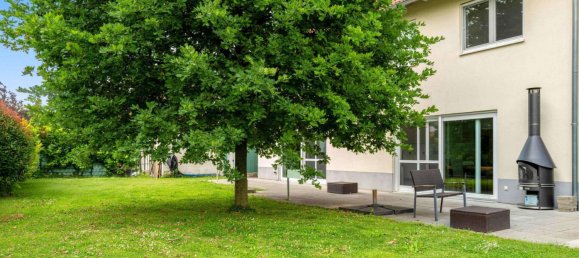 9 rooms Townhouse in Breisgau-Hochschwarzwald, Germany No. 323383 8