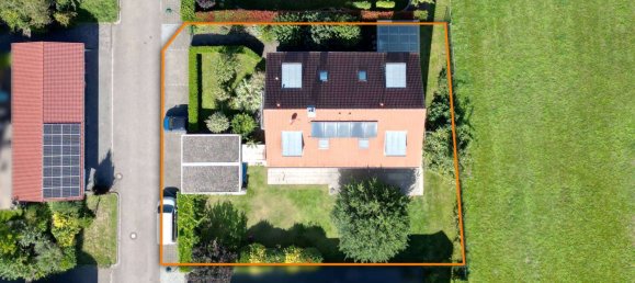 9 rooms Townhouse in Breisgau-Hochschwarzwald, Germany No. 323383 2