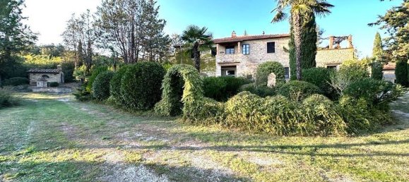 6 bedrooms House in Riparbella, Italy No. 215587 3
