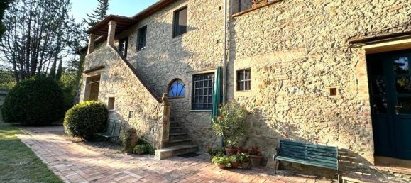 6 bedrooms House in Riparbella, Italy No. 215587 2