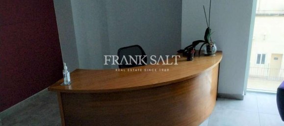 320m² Office in Balzan, Malta No. 12319 2