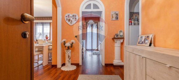 3 rooms Apartment in Gallarate, Italy No. 56745 3