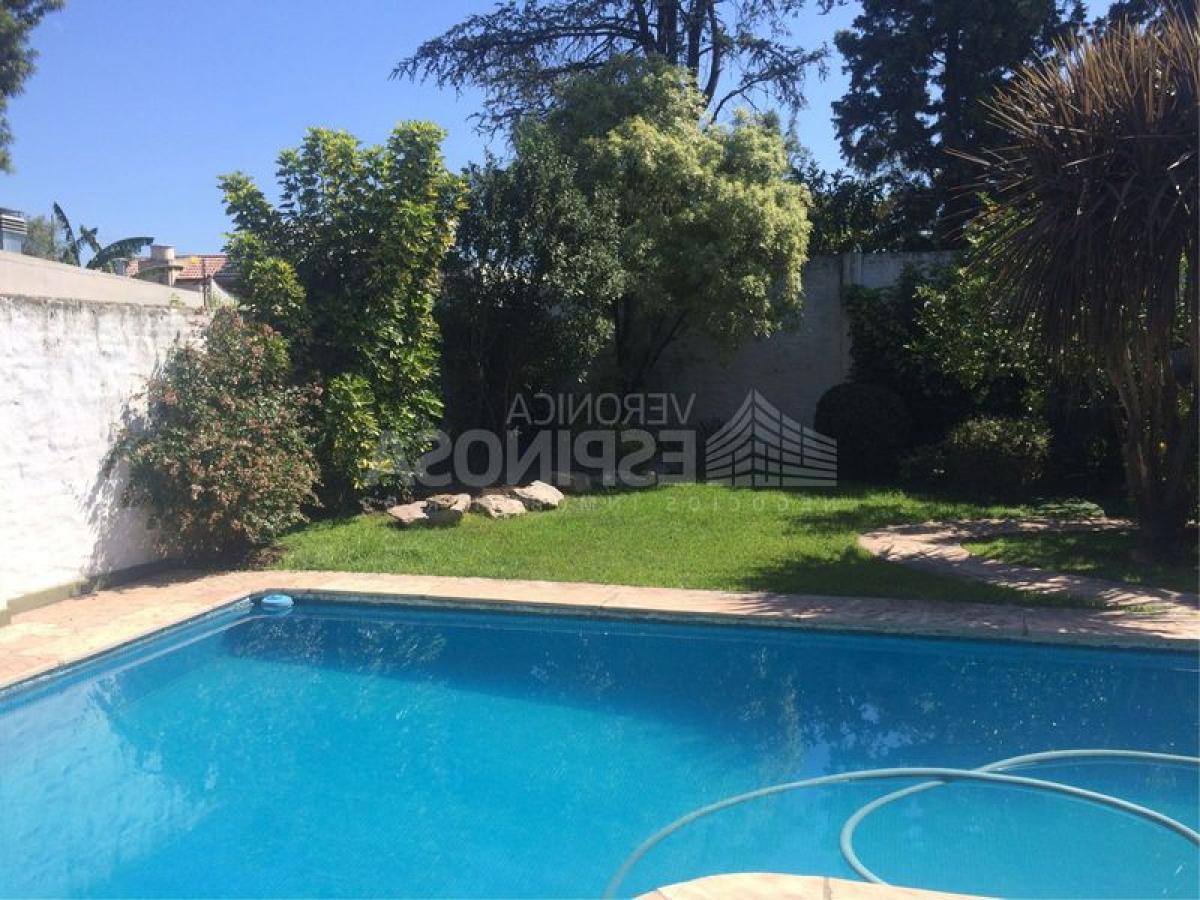 4 chambres Maison à Moron, Argentina No. 17861