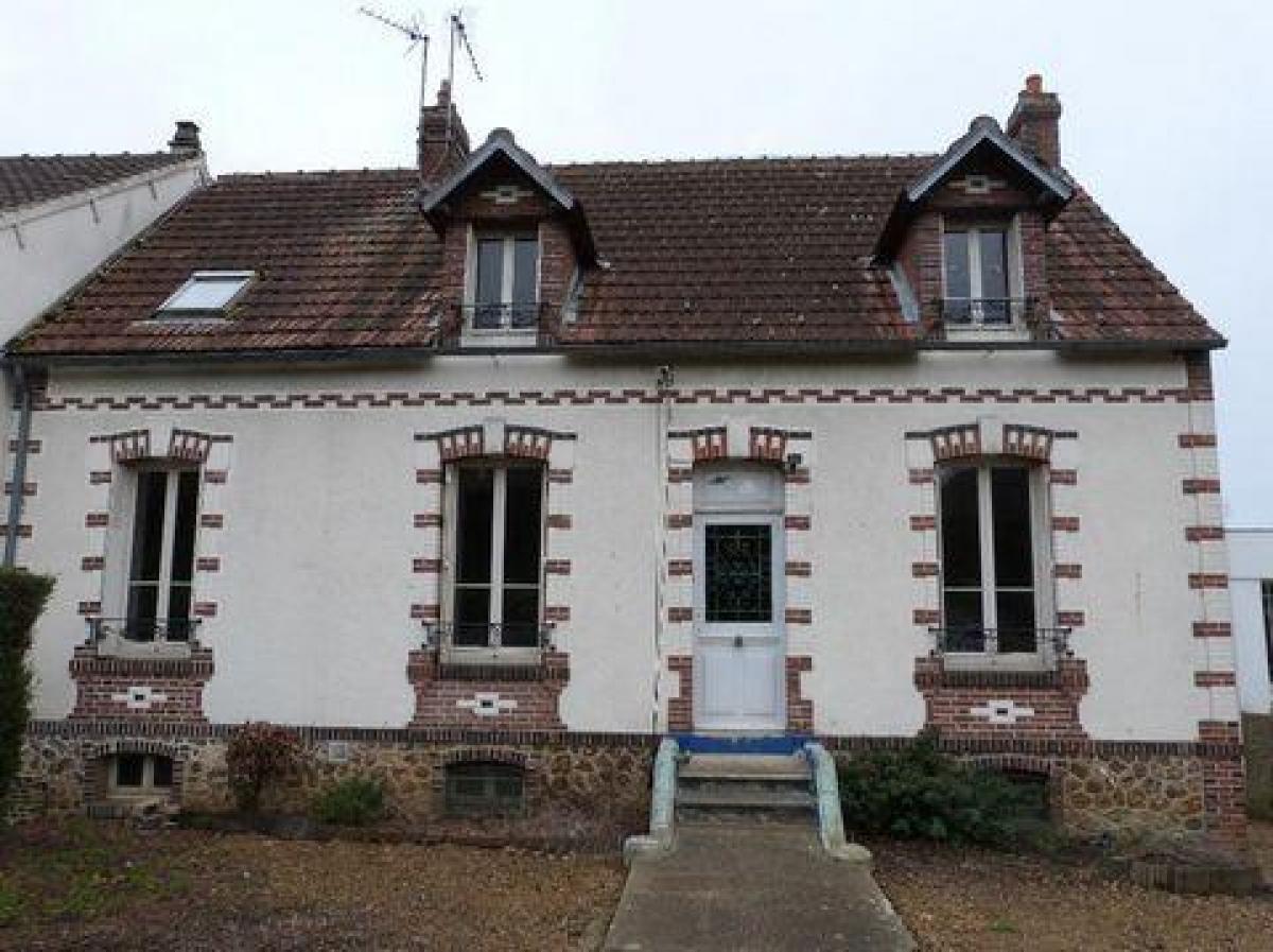 5 bedrooms House in La Loupe, France No. 10663
