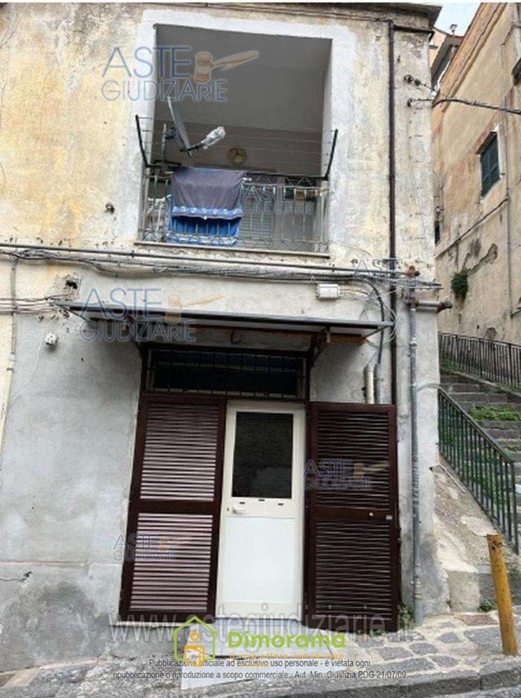 3غرفة شقة في Naples, Italy رقم 10272