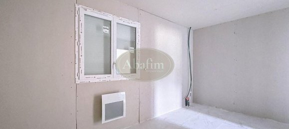 2 bedrooms House in Nay, France No. 303228 5