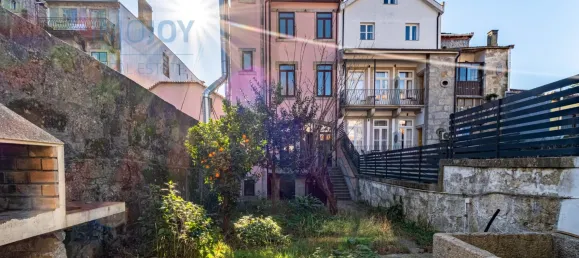 20 bedrooms House in Porto, Portugal No. 99917 93