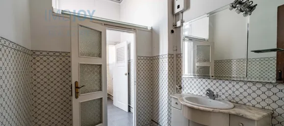 20 bedrooms House in Porto, Portugal No. 99917 28