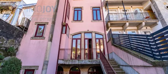 20 bedrooms House in Porto, Portugal No. 99917 92