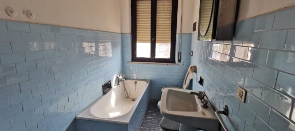 18 rooms House in Casaleone, Italy No. 91746 11