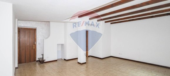 1 bedroom Apartment in Mantua, Italy No. 244809 16