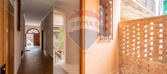 1 bedroom Apartment in Mantua, Italy No. 244809 2