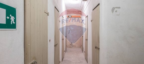 1 bedroom Apartment in Mantua, Italy No. 244809 20