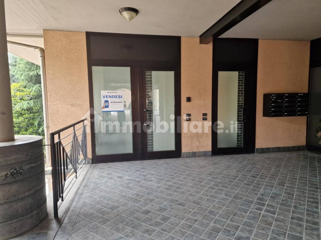 Oficina en Solbiate Arno, Italy 150 m² No. 317758