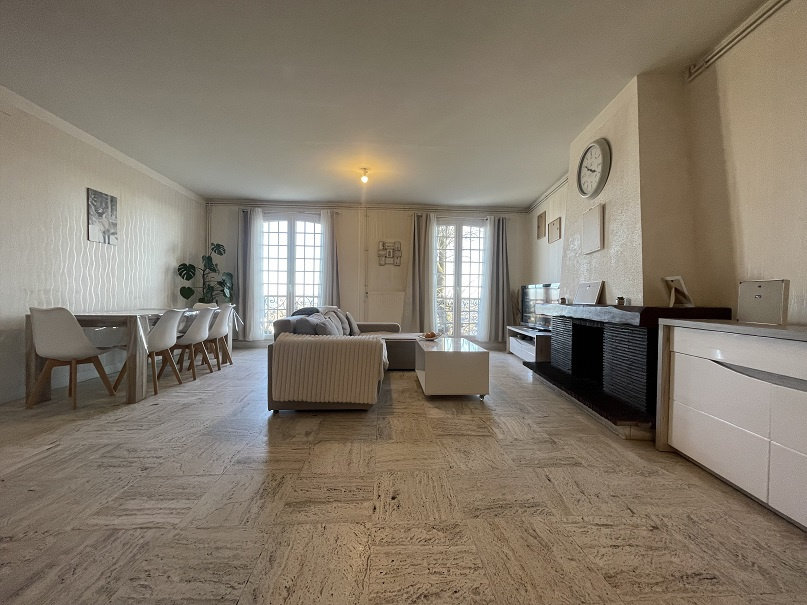 4 Schlafzimmer Doppelhaus in Dreux, France, Nr. 39171