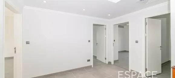 4 Schlafzimmer Villa in Meadows, UAE, Nr. 209518 15