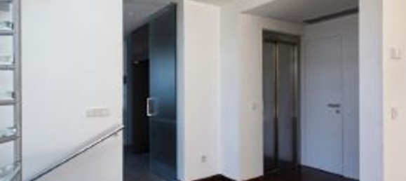 4 bedrooms Duplex in Madrid, Spain No. 69536 7