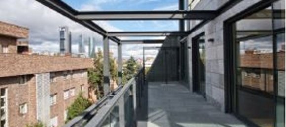 4 bedrooms Duplex in Madrid, Spain No. 69536 2