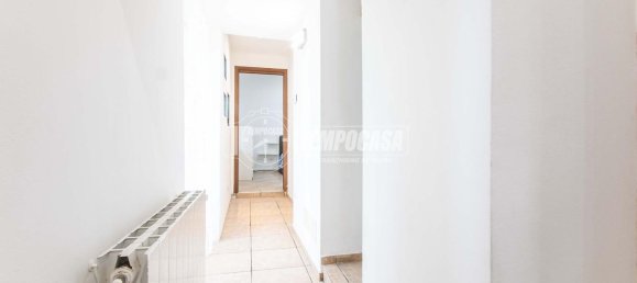 2 rooms Apartment in Fenegrò, Italy No. 141082 9