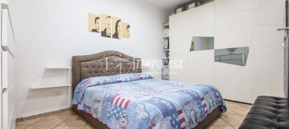 2 rooms Apartment in Fenegrò, Italy No. 141082 10