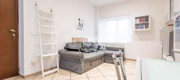 2 rooms Apartment in Fenegrò, Italy No. 141082 3