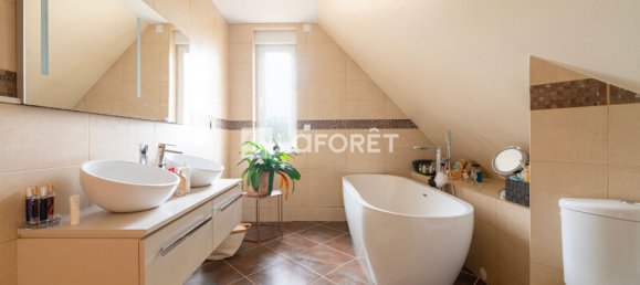 1 bedroom Castles in Roucourt, France No. 332238 8