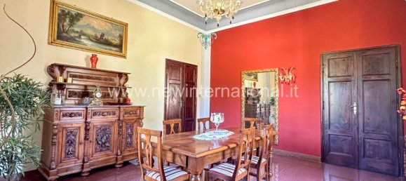 5 غرف نوم فيلا في Gallicano, Italy رقم 377438 6