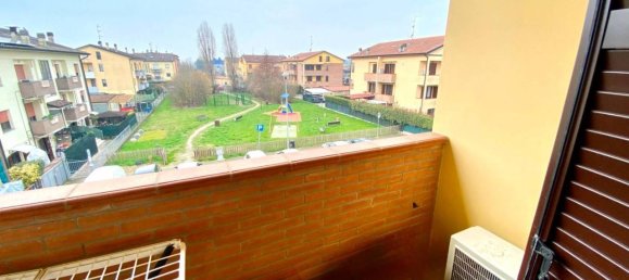 3 rooms Apartment in Torrile, Italy No. 26701 30