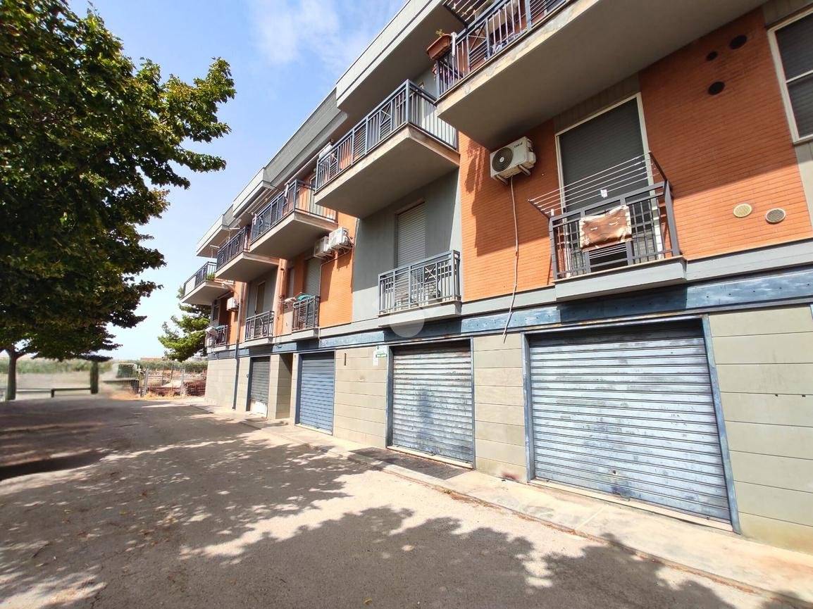 Armazém em San Severo, Italy 78 m² N.º 337196