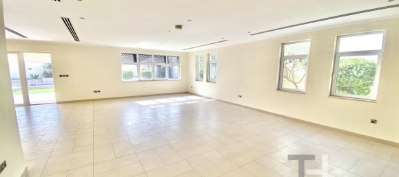 4 bedrooms Villa in Jumeirah Park, UAE No. 33263 3