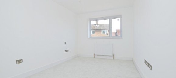 3 bedrooms House in Kenley, United Kingdom No. 8023 21