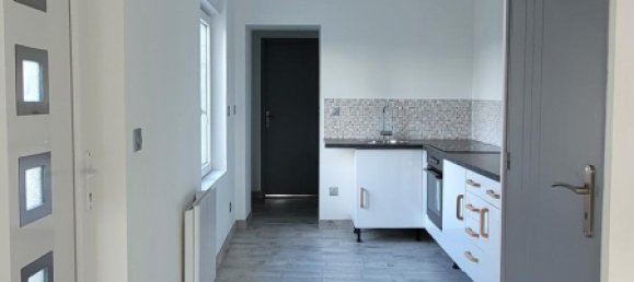 Casa de 2 dormitorios en Saint-Quentin, France No. 82071 5