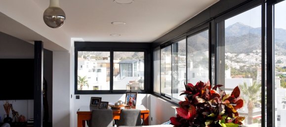 3 bedrooms Villa in Nerja, Spain No. 90191 3