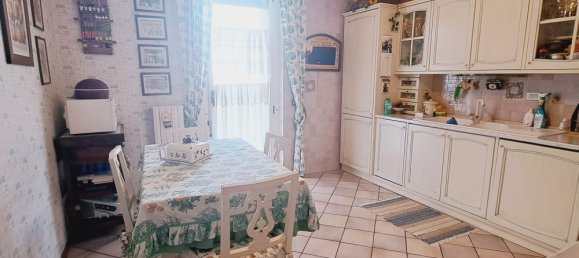 4غرفة شقة في Bari, Italy رقم 25205 23